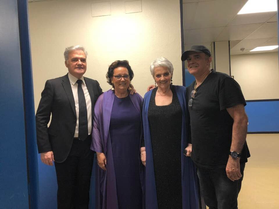 Juancho Ruiz El Charro junto a El Consorcio en los camerinos