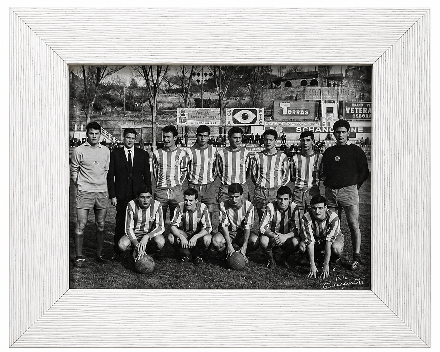 Luis Pageo Galilea junto a sus compañeros de equipo