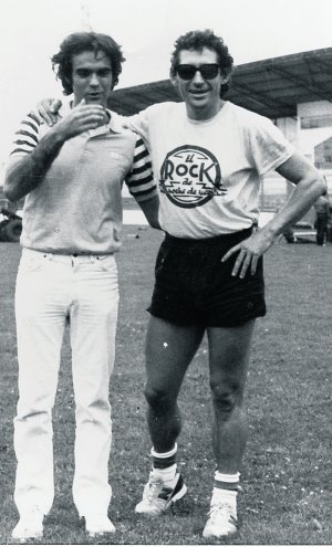 Juancho Ruiz junto a Miguel Ríos durante una grabación para RTVE en 1983