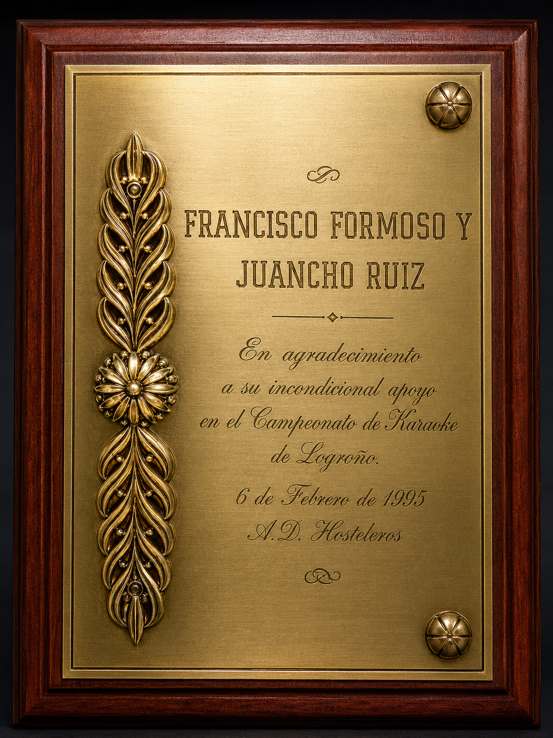 Placa de reconocimiento a Francisco Formoso y Juancho Ruiz