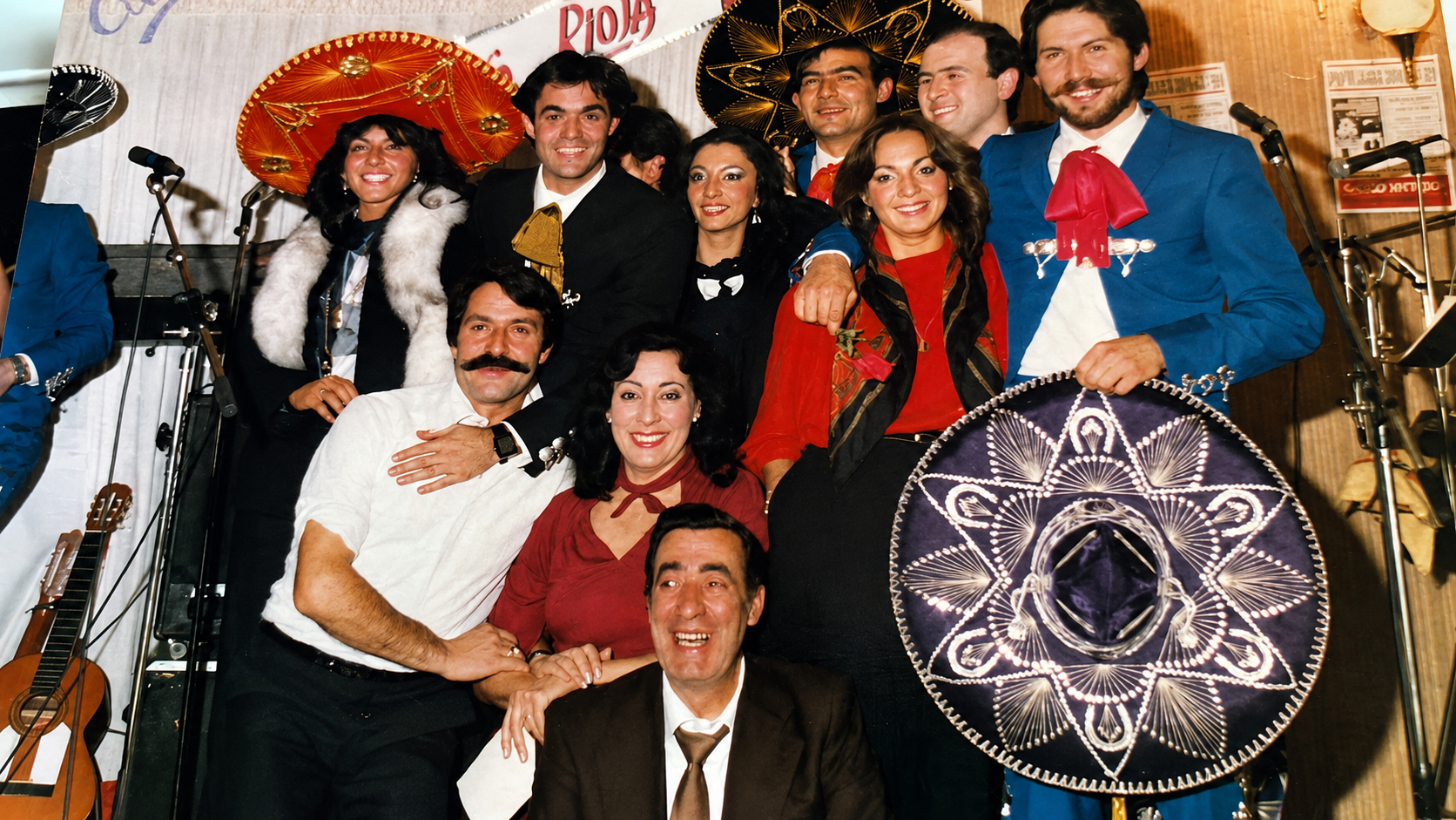 Juancho Ruiz El Charro junto a Mabel Alberola durante el acto de Riojanos del Año 1981